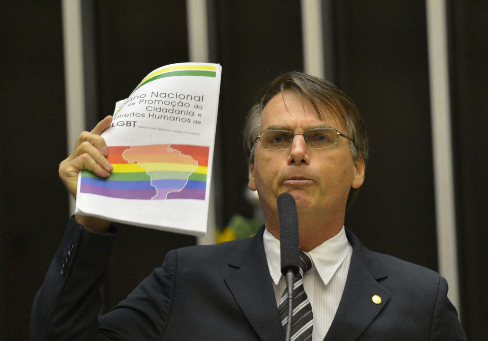 Enquanto a esquerda fala em defender, os índices mostram o contrário